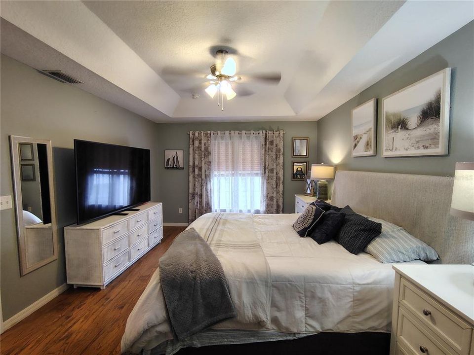 En Venta: $309,000 (3 camas, 2 baños, 1632 Pies cuadrados)