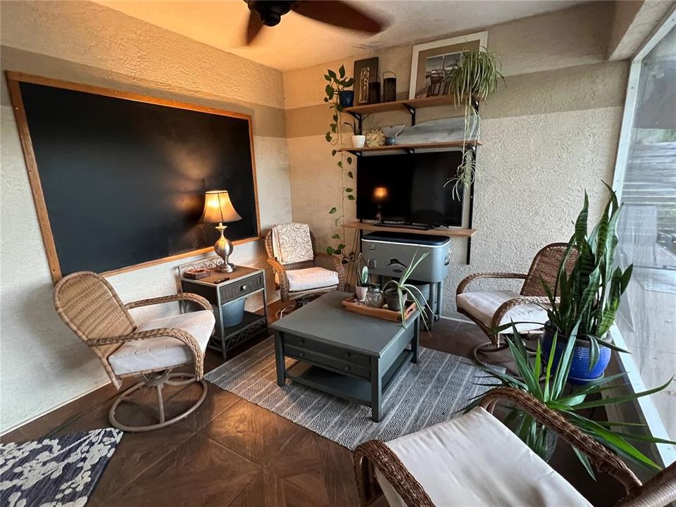 En Venta: $309,000 (3 camas, 2 baños, 1632 Pies cuadrados)