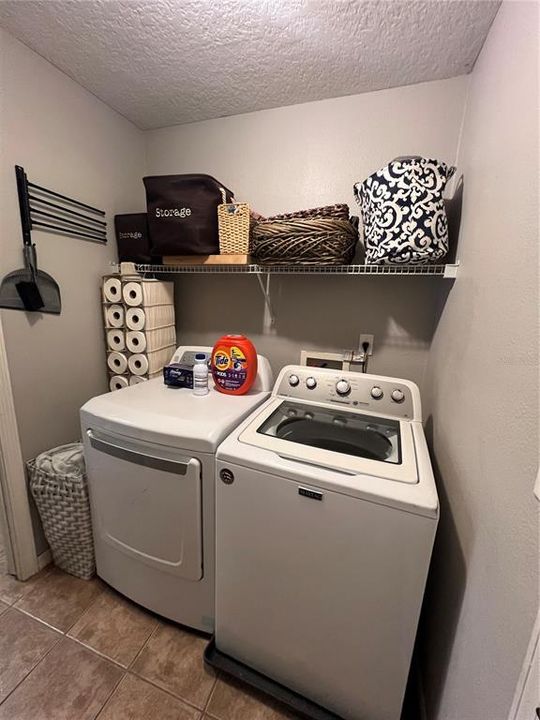 En Venta: $309,000 (3 camas, 2 baños, 1632 Pies cuadrados)