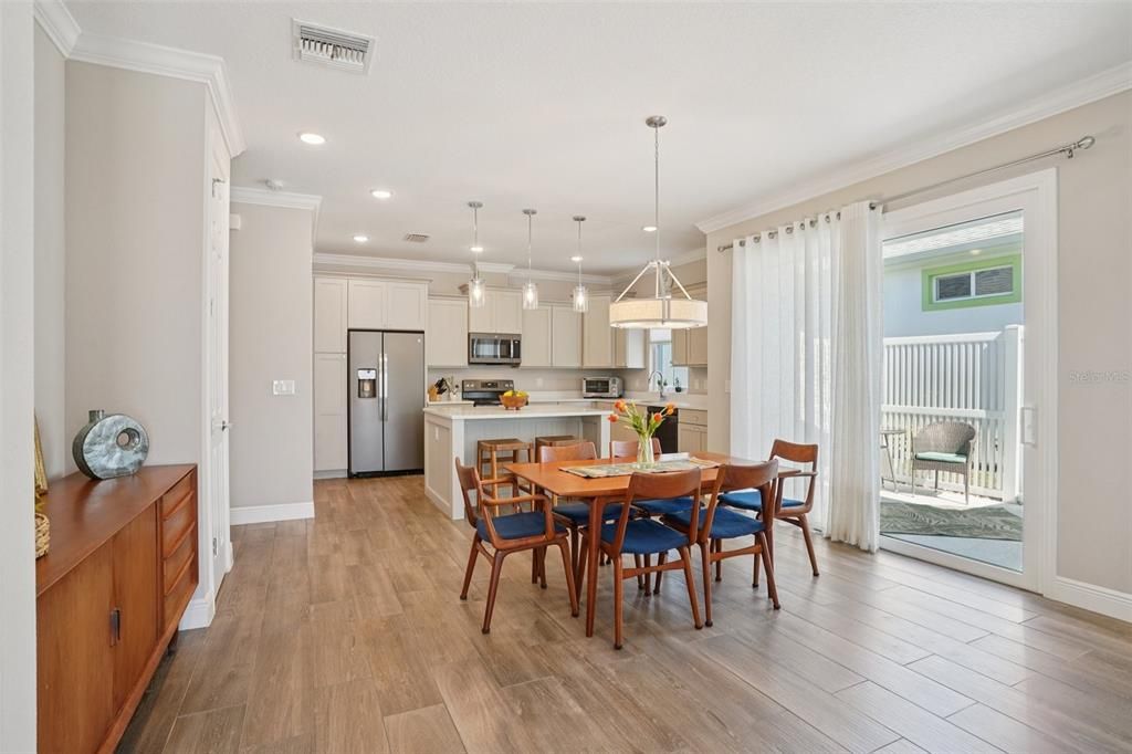 En Venta: $369,000 (3 camas, 2 baños, 1634 Pies cuadrados)