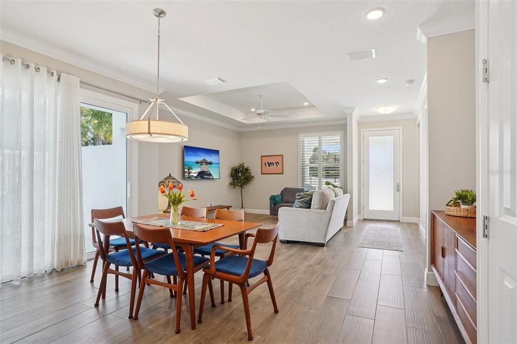 En Venta: $369,000 (3 camas, 2 baños, 1634 Pies cuadrados)