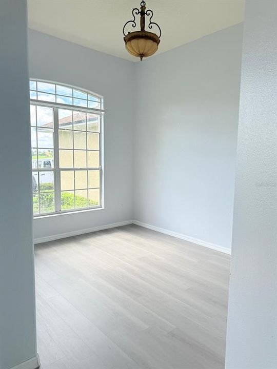 For Sale: $375,000 (3 beds, 2 baths, 1918 Square Feet)