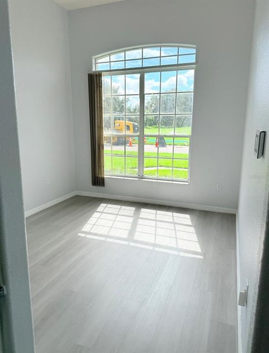 For Sale: $375,000 (3 beds, 2 baths, 1918 Square Feet)