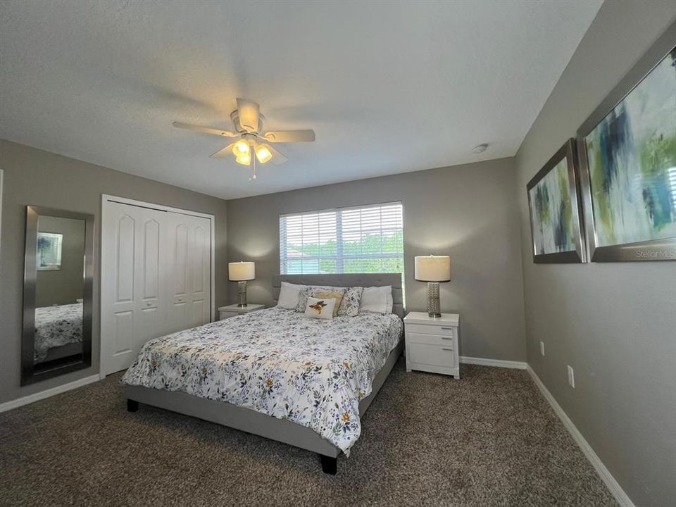 En Venta: $345,000 (4 camas, 3 baños, 1902 Pies cuadrados)