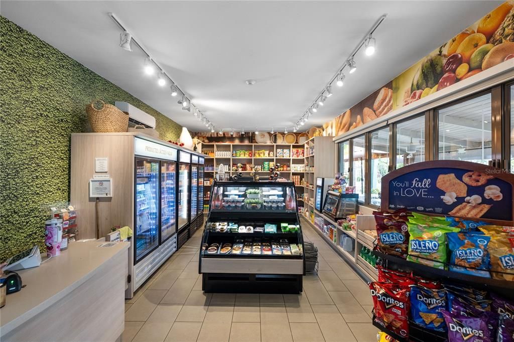 For Sale: $2,500,000 (4 beds, 3 baths, 4450 Square Feet)