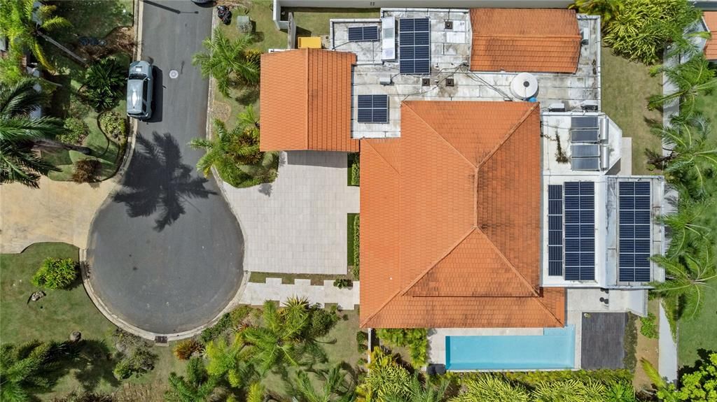 For Sale: $2,500,000 (4 beds, 3 baths, 4450 Square Feet)