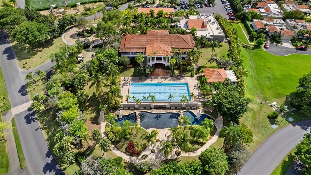 For Sale: $2,500,000 (4 beds, 3 baths, 4450 Square Feet)