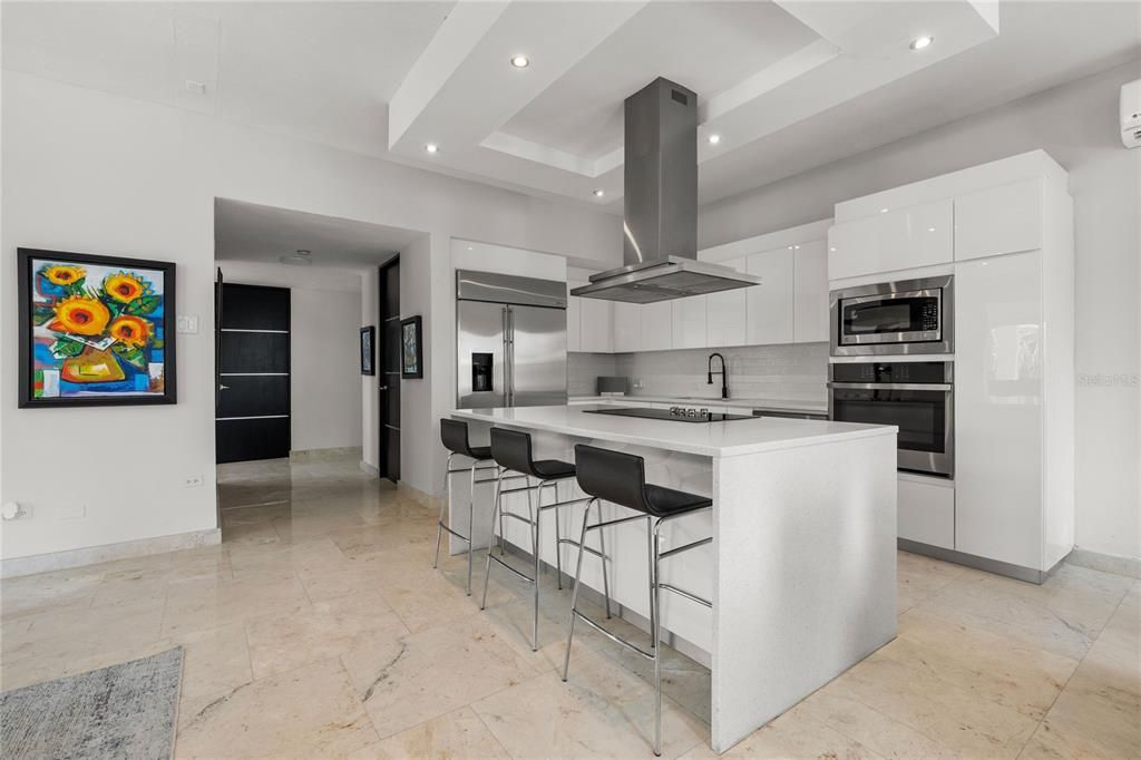 For Sale: $2,500,000 (4 beds, 3 baths, 4450 Square Feet)