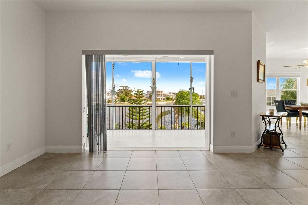 待售: $1,100,000 (3 贝兹, 3 浴室, 2008 平方英尺)