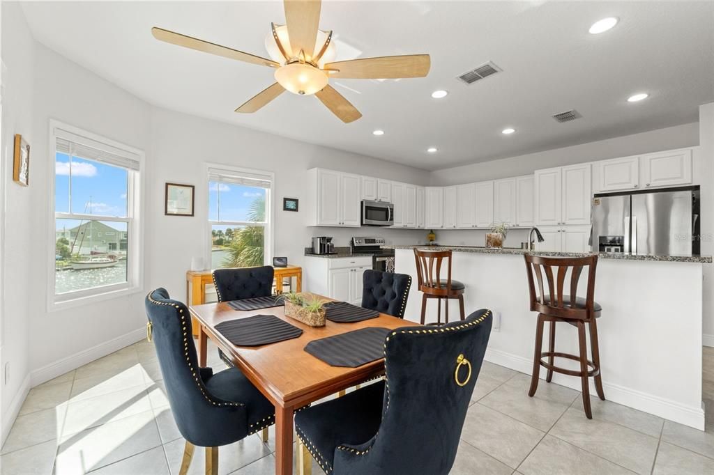 待售: $1,100,000 (3 贝兹, 3 浴室, 2008 平方英尺)