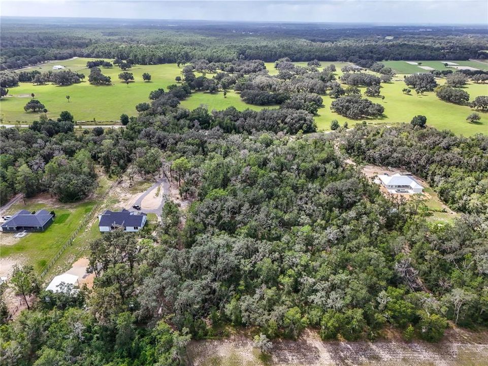 На продажу: $180,000 (3.42 acres)