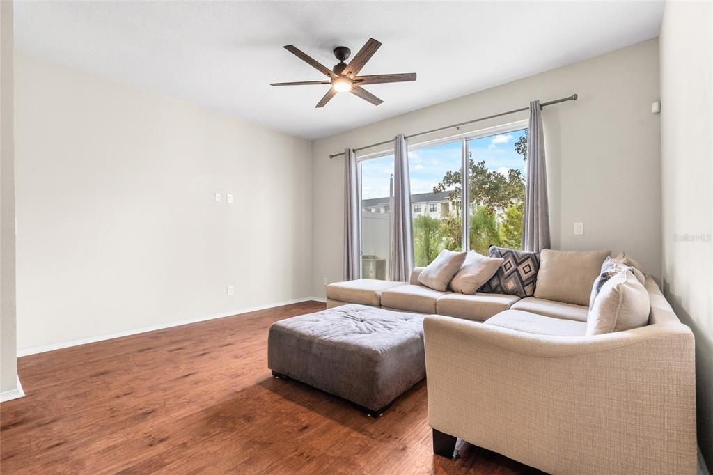 En Venta: $235,000 (2 camas, 2 baños, 1496 Pies cuadrados)