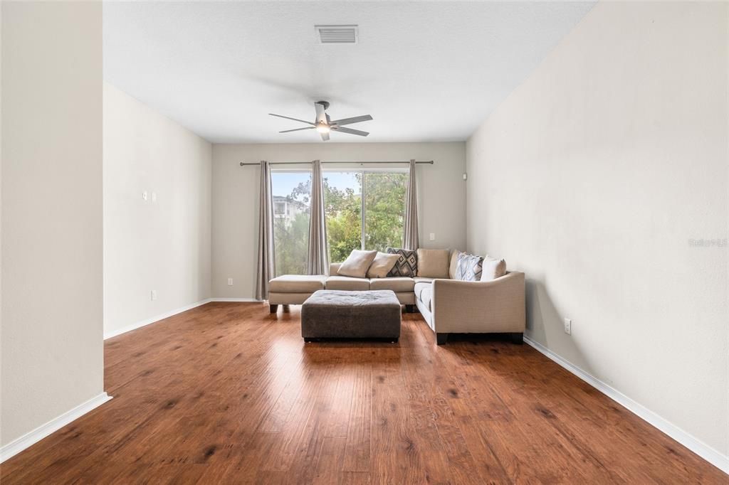 En Venta: $235,000 (2 camas, 2 baños, 1496 Pies cuadrados)