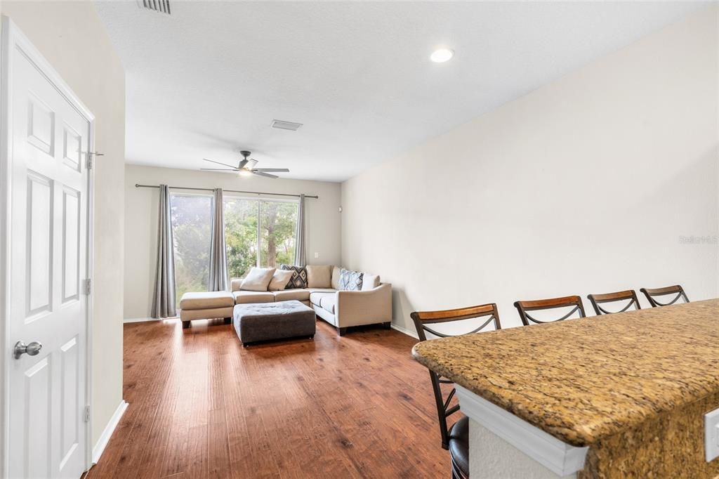 En Venta: $235,000 (2 camas, 2 baños, 1496 Pies cuadrados)