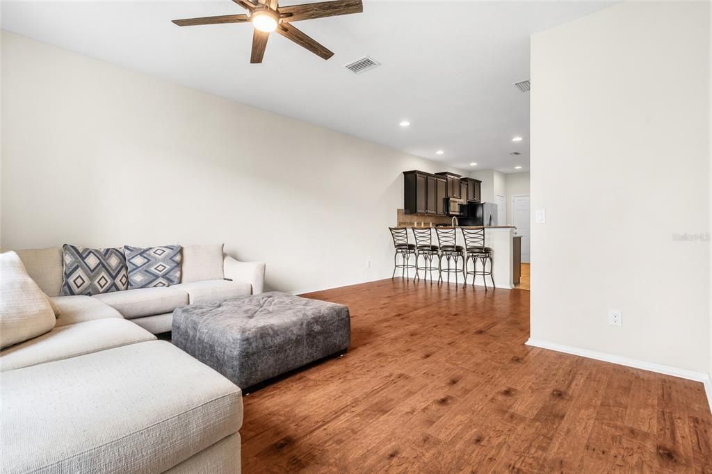 En Venta: $235,000 (2 camas, 2 baños, 1496 Pies cuadrados)