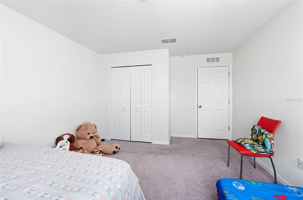 For Sale: $280,000 (4 beds, 2 baths, 1819 Square Feet)