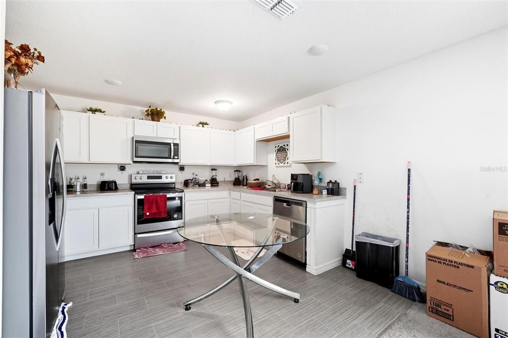 For Sale: $280,000 (4 beds, 2 baths, 1819 Square Feet)