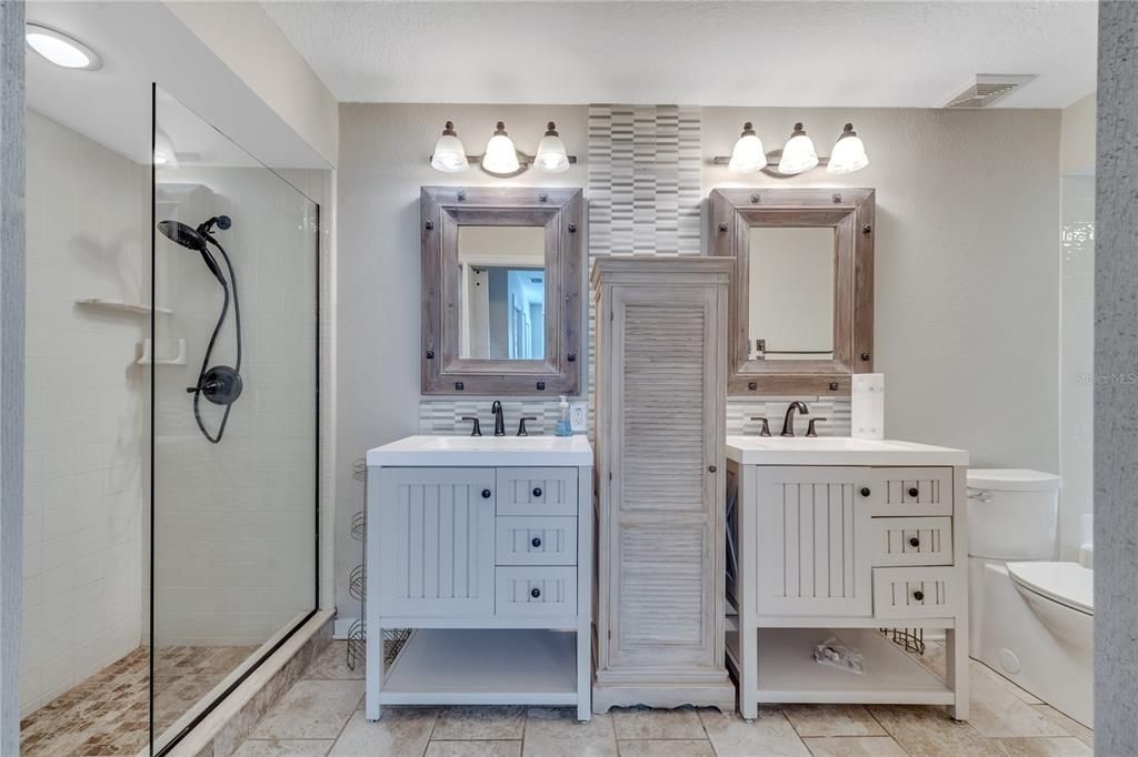 For Rent: $2,700 (3 beds, 2 baths, 1602 Square Feet)