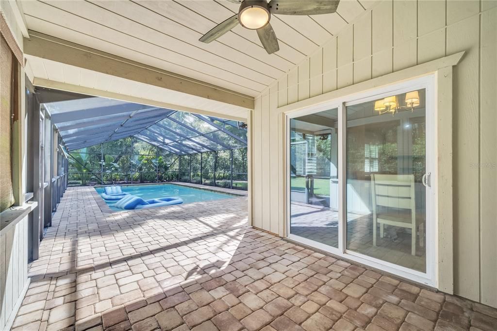 For Rent: $2,700 (3 beds, 2 baths, 1602 Square Feet)