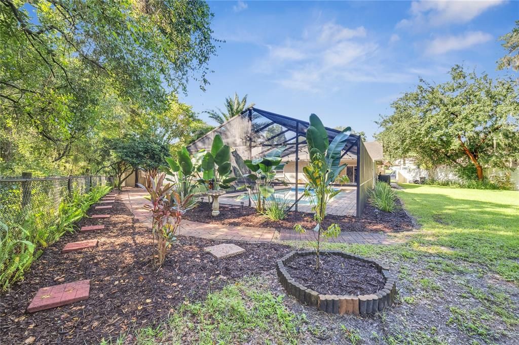 For Rent: $2,700 (3 beds, 2 baths, 1602 Square Feet)