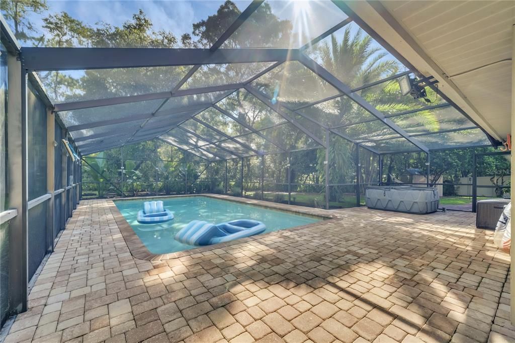 For Rent: $2,700 (3 beds, 2 baths, 1602 Square Feet)