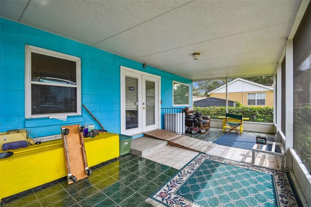 На продажу: $235,000 (2 спален, 2 ванн, 1292 Квадратных фут)