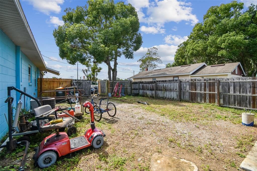 На продажу: $235,000 (2 спален, 2 ванн, 1292 Квадратных фут)