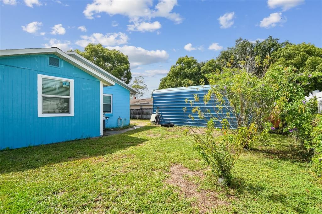 На продажу: $235,000 (2 спален, 2 ванн, 1292 Квадратных фут)