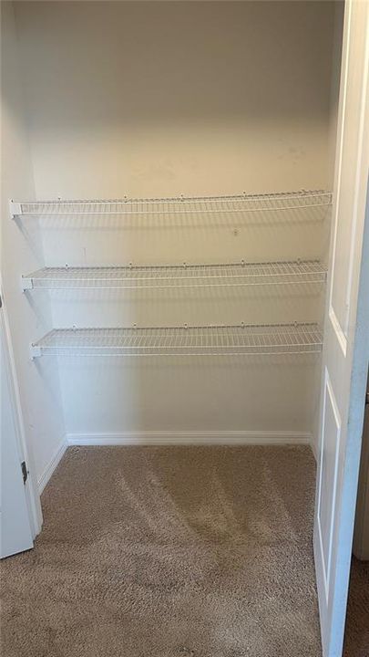 For Rent: $3,400 (5 beds, 2 baths, 2905 Square Feet)