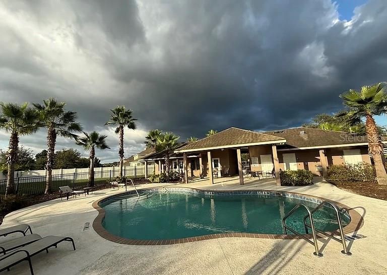 For Rent: $3,400 (5 beds, 2 baths, 2905 Square Feet)