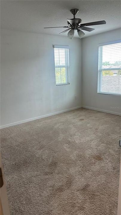 For Rent: $3,400 (5 beds, 2 baths, 2905 Square Feet)