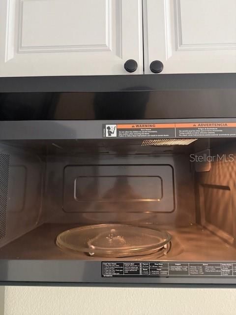 出租: $1,049 (0 贝兹, 1 浴室, 190 平方英尺)