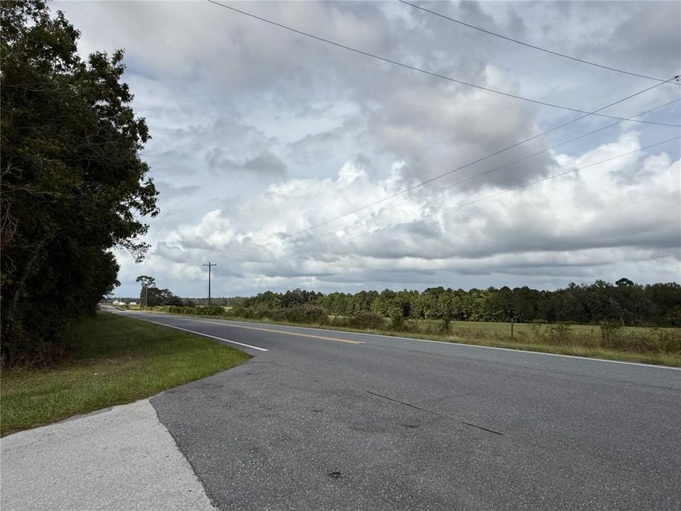 待售: $17,000 (0.37 acres)