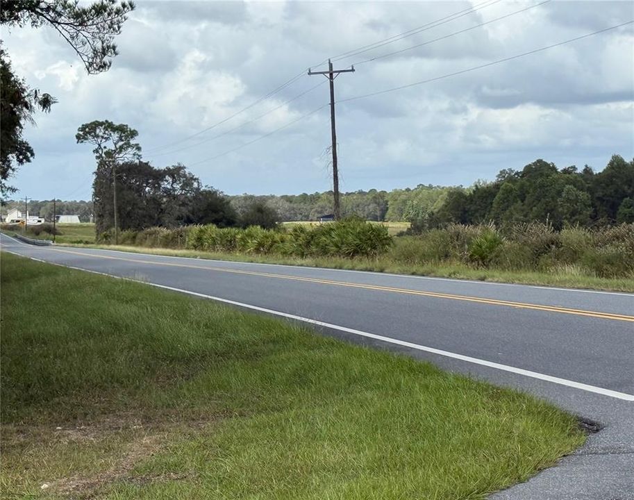 待售: $17,000 (0.37 acres)