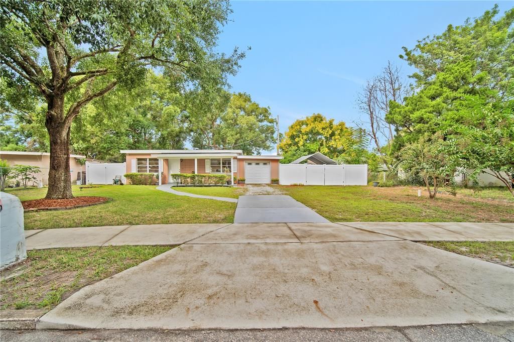 Под контрактом: $239,000 (2 спален, 1 ванн, 852 Квадратных фут)