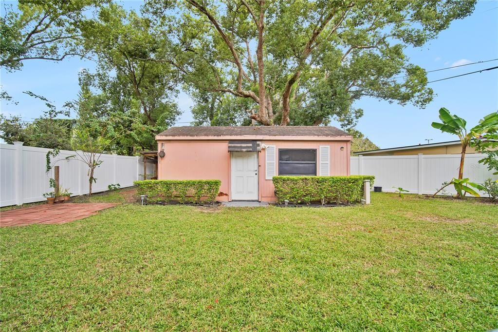 Под контрактом: $239,000 (2 спален, 1 ванн, 852 Квадратных фут)