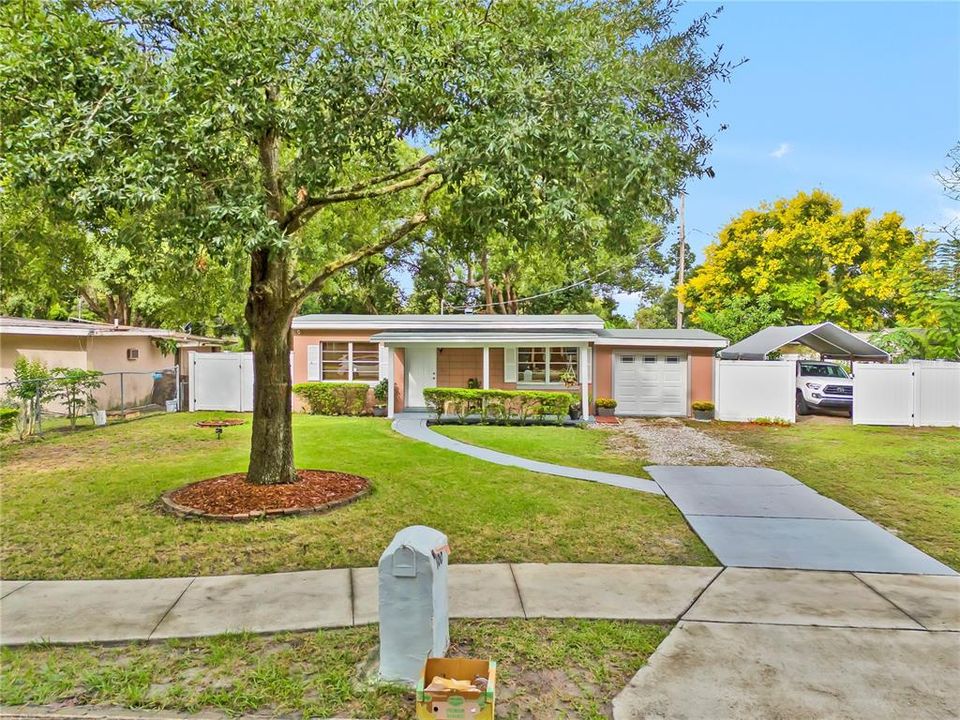 Под контрактом: $239,000 (2 спален, 1 ванн, 852 Квадратных фут)