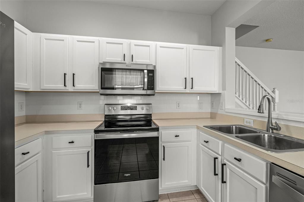 For Sale: $269,000 (3 beds, 2 baths, 1545 Square Feet)