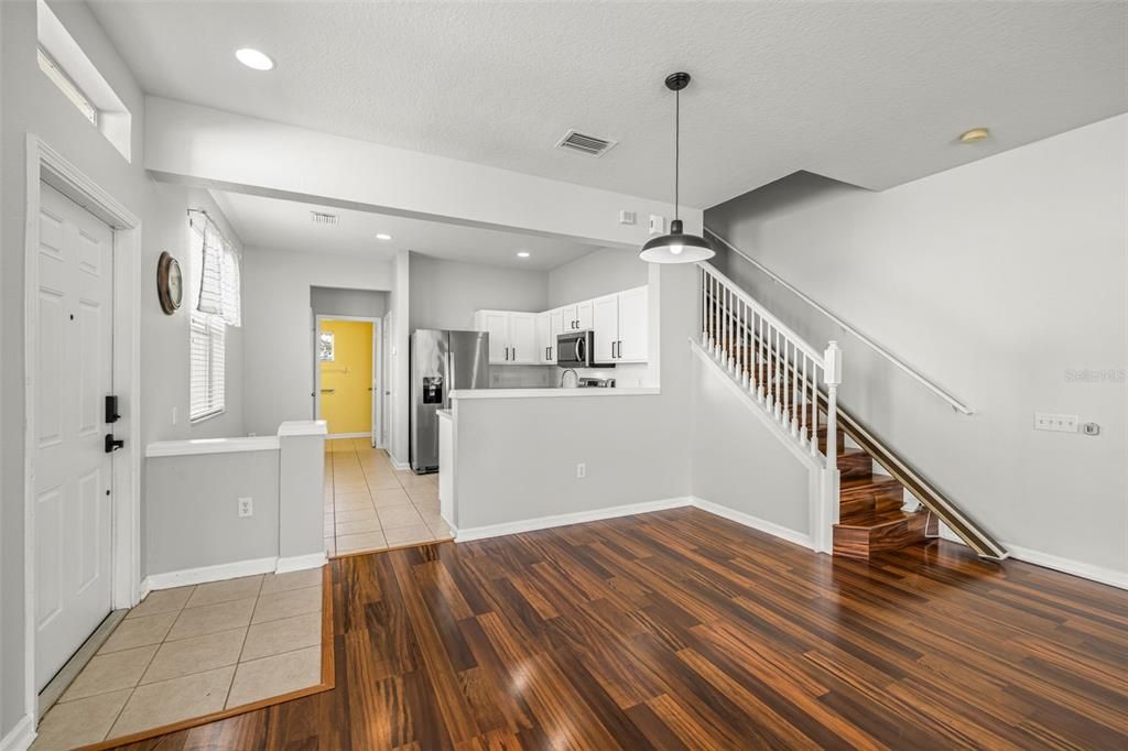 For Sale: $269,000 (3 beds, 2 baths, 1545 Square Feet)