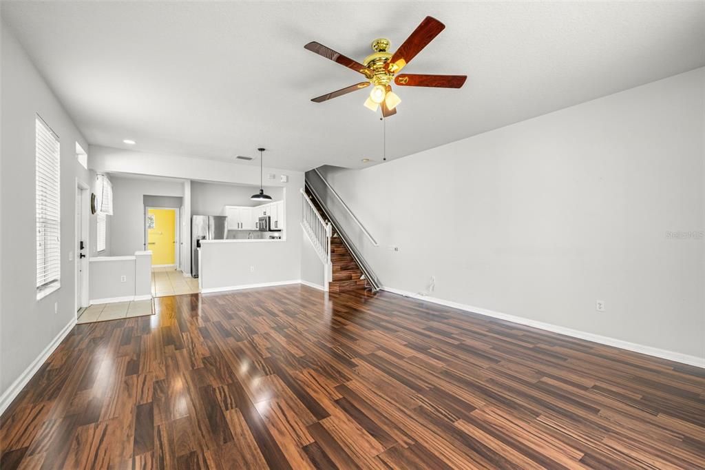 For Sale: $269,000 (3 beds, 2 baths, 1545 Square Feet)