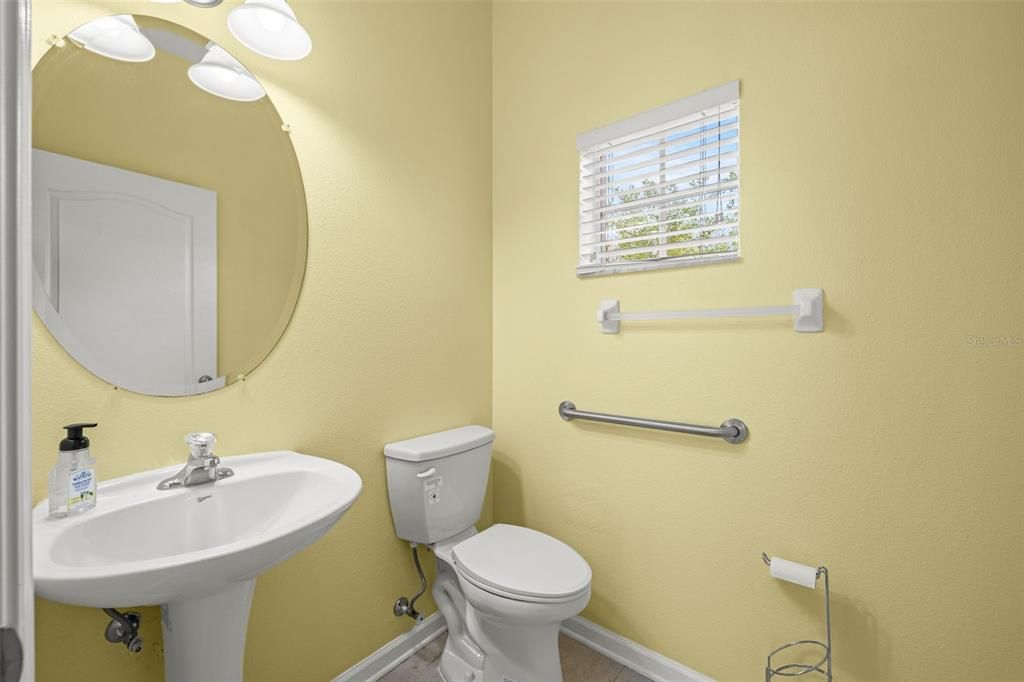 For Sale: $269,000 (3 beds, 2 baths, 1545 Square Feet)