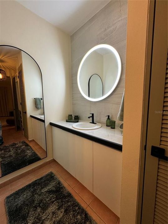 На продажу: $1,325,000 (4 спален, 2 ванн, 2100 Квадратных фут)