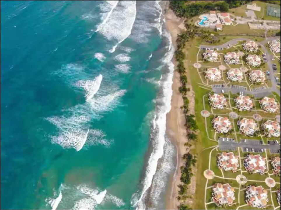 На продажу: $1,325,000 (4 спален, 2 ванн, 2100 Квадратных фут)