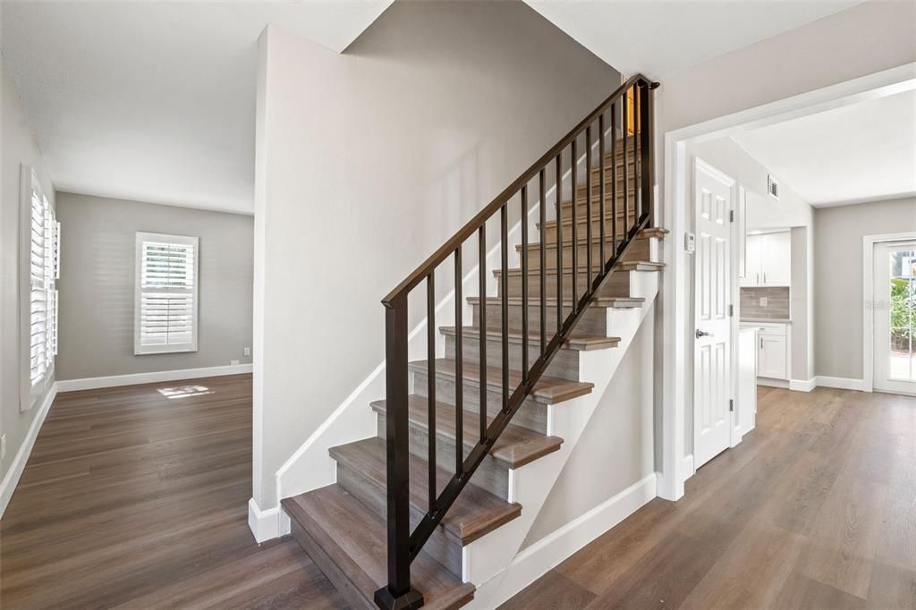 На продажу: $899,000 (4 спален, 2 ванн, 1815 Квадратных фут)