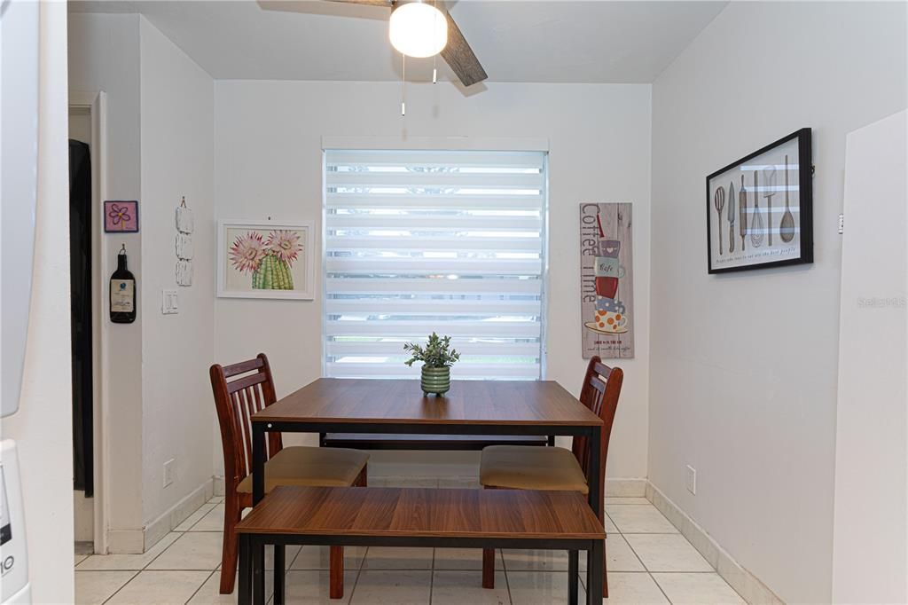 For Sale: $215,000 (2 beds, 2 baths, 1148 Square Feet)
