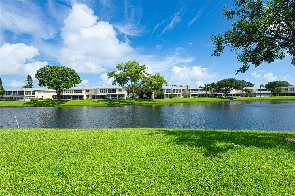 For Sale: $215,000 (2 beds, 2 baths, 1148 Square Feet)