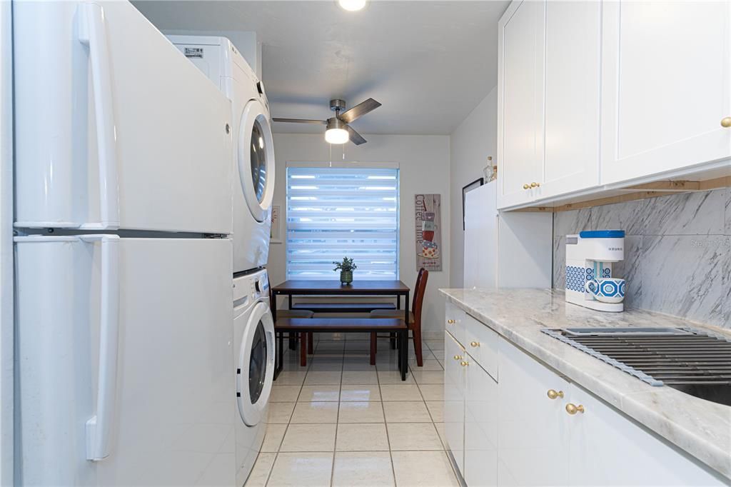 For Sale: $215,000 (2 beds, 2 baths, 1148 Square Feet)