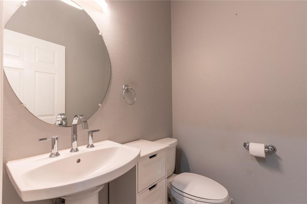 For Sale: $1,330,000 (3 beds, 2 baths, 2998 Square Feet)