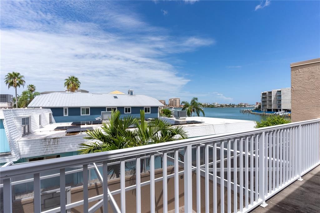 For Sale: $1,330,000 (3 beds, 2 baths, 2998 Square Feet)