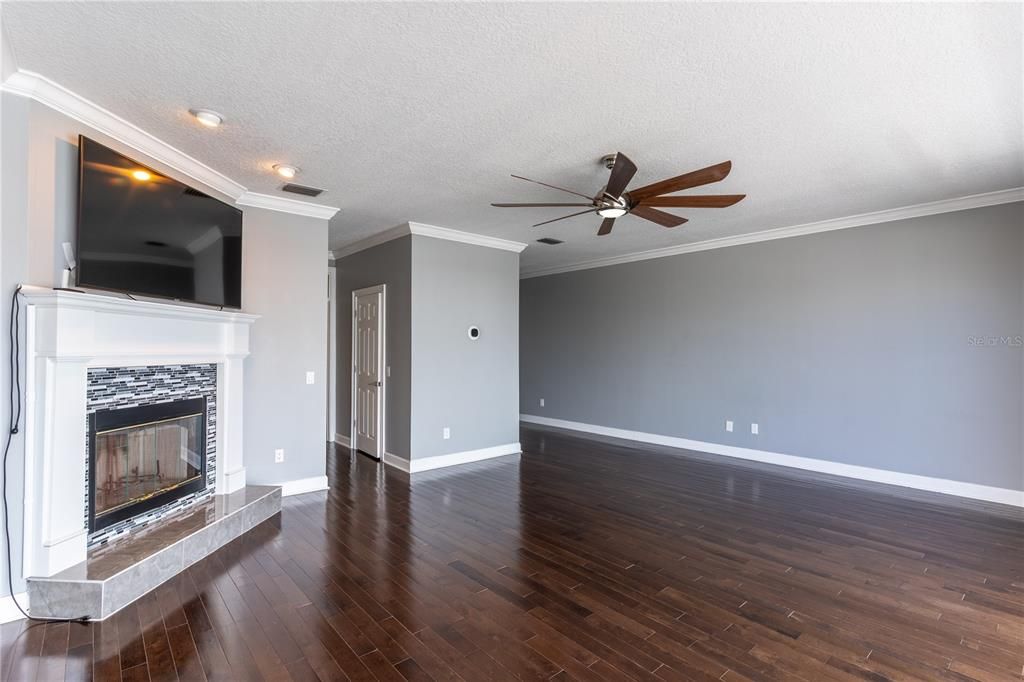 For Sale: $1,330,000 (3 beds, 2 baths, 2998 Square Feet)